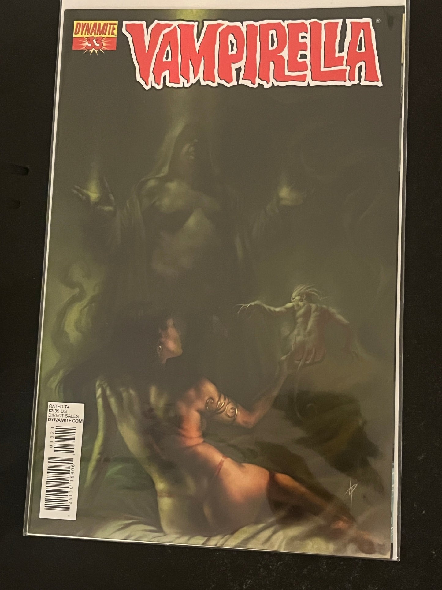 Vampirella 33 NM