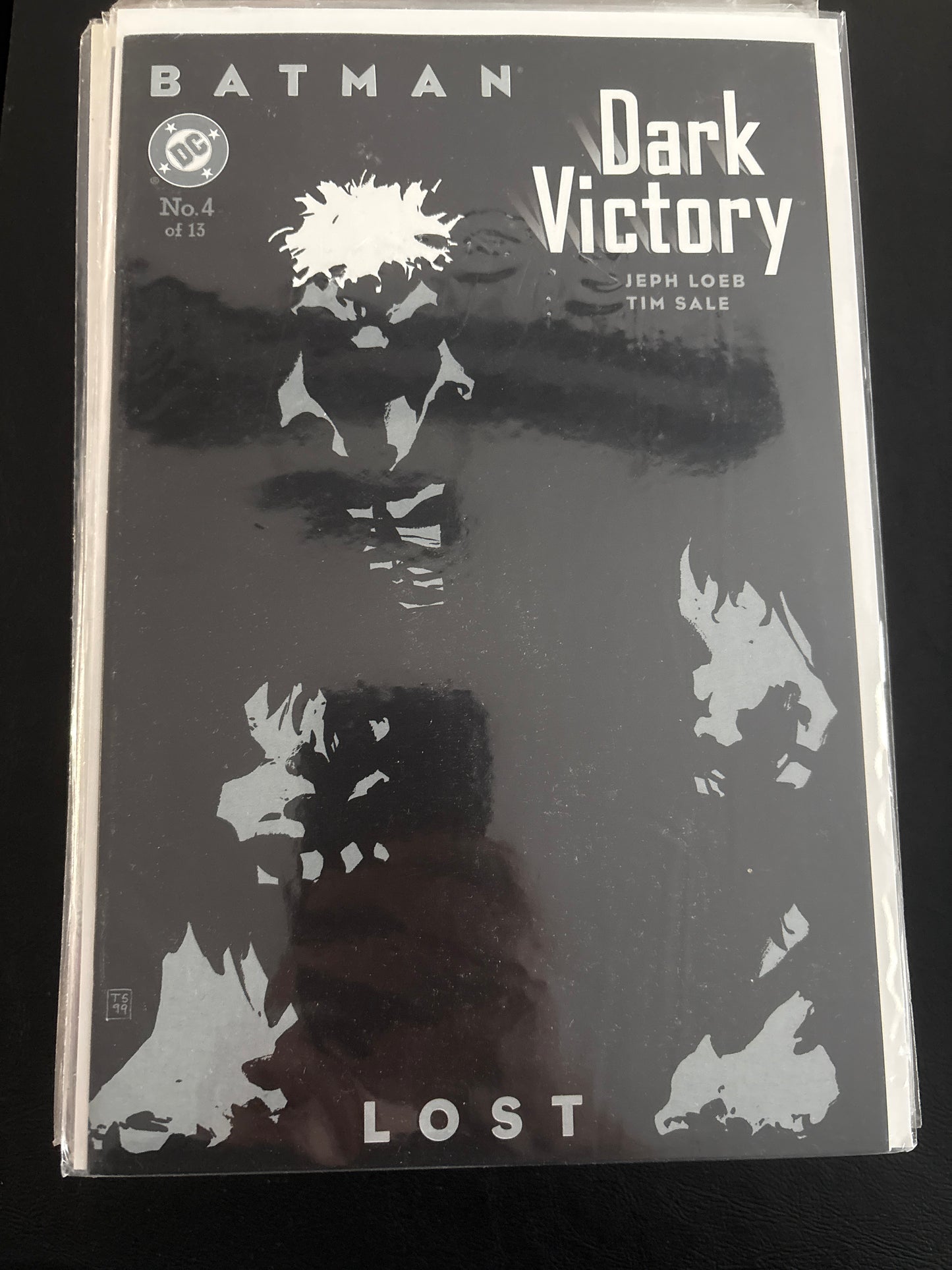 Batman: Dark Victory 4 NM