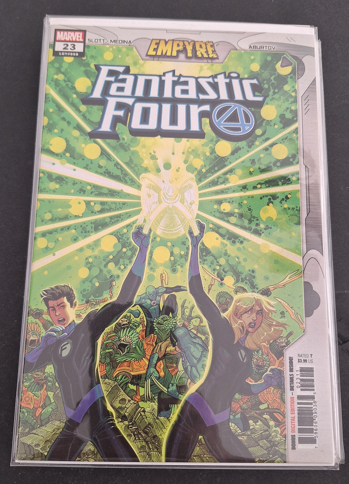 Fantastic Four 23 NM