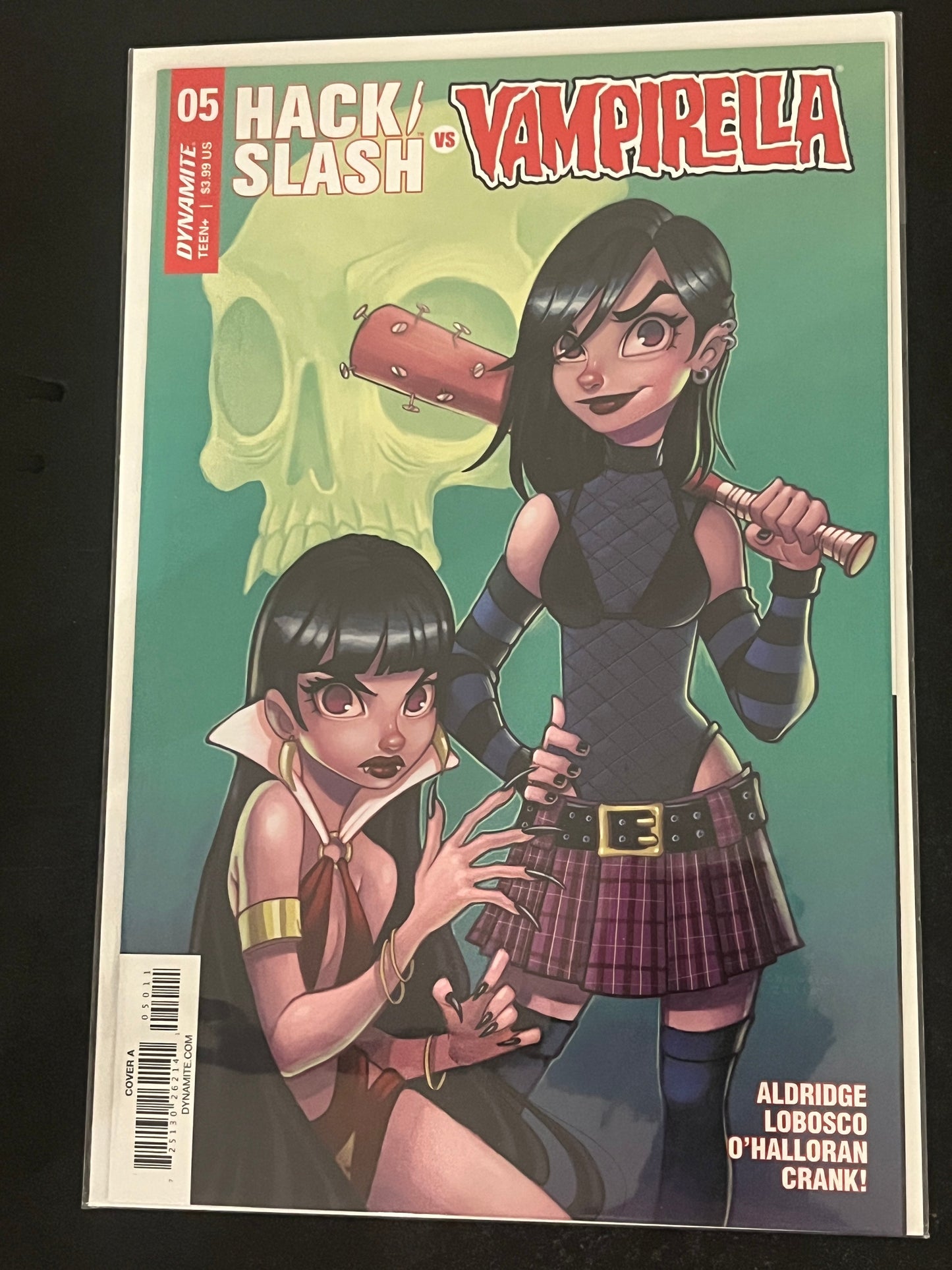 Hack/Slash vs Vampirella 5 NM