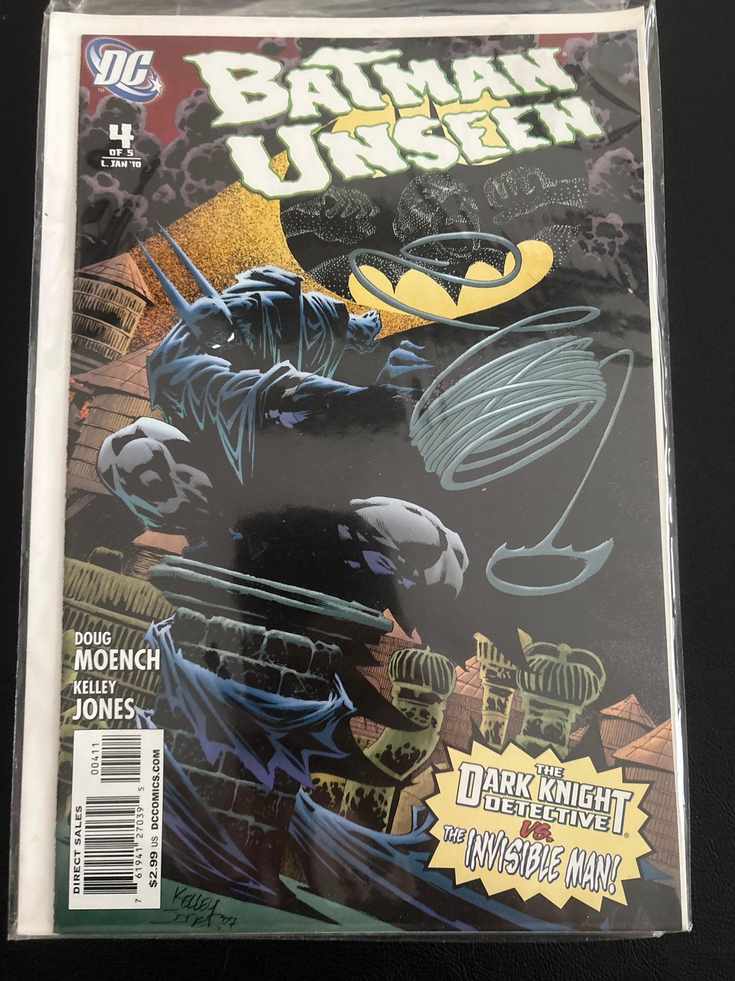 Batman: Unseen 4 NM